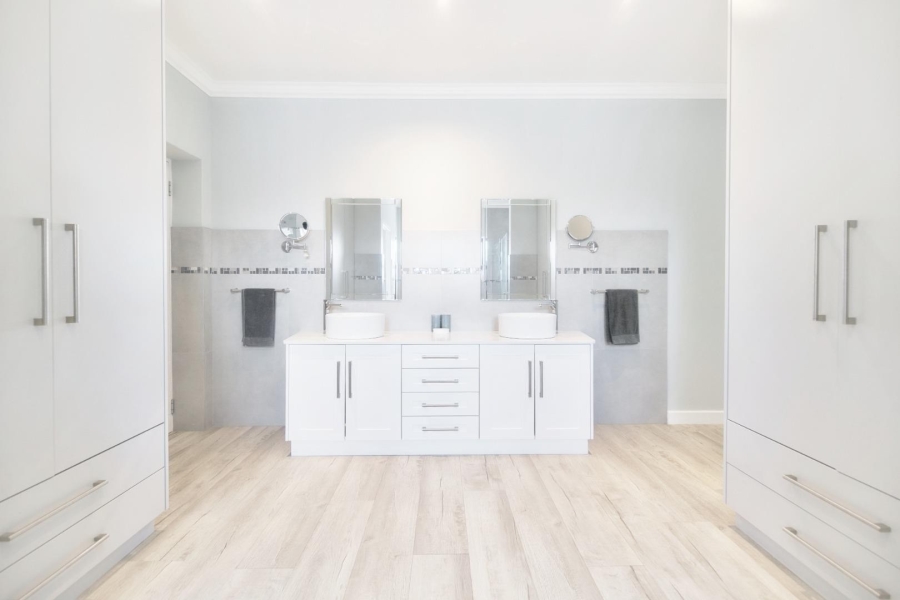 To Let 3 Bedroom Property for Rent in Northcliff Western Cape